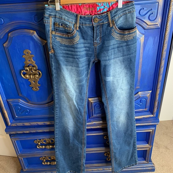 Adiktd Denim - ADIKTD Rose JEANS W/ Embroidery Straight 27 X34